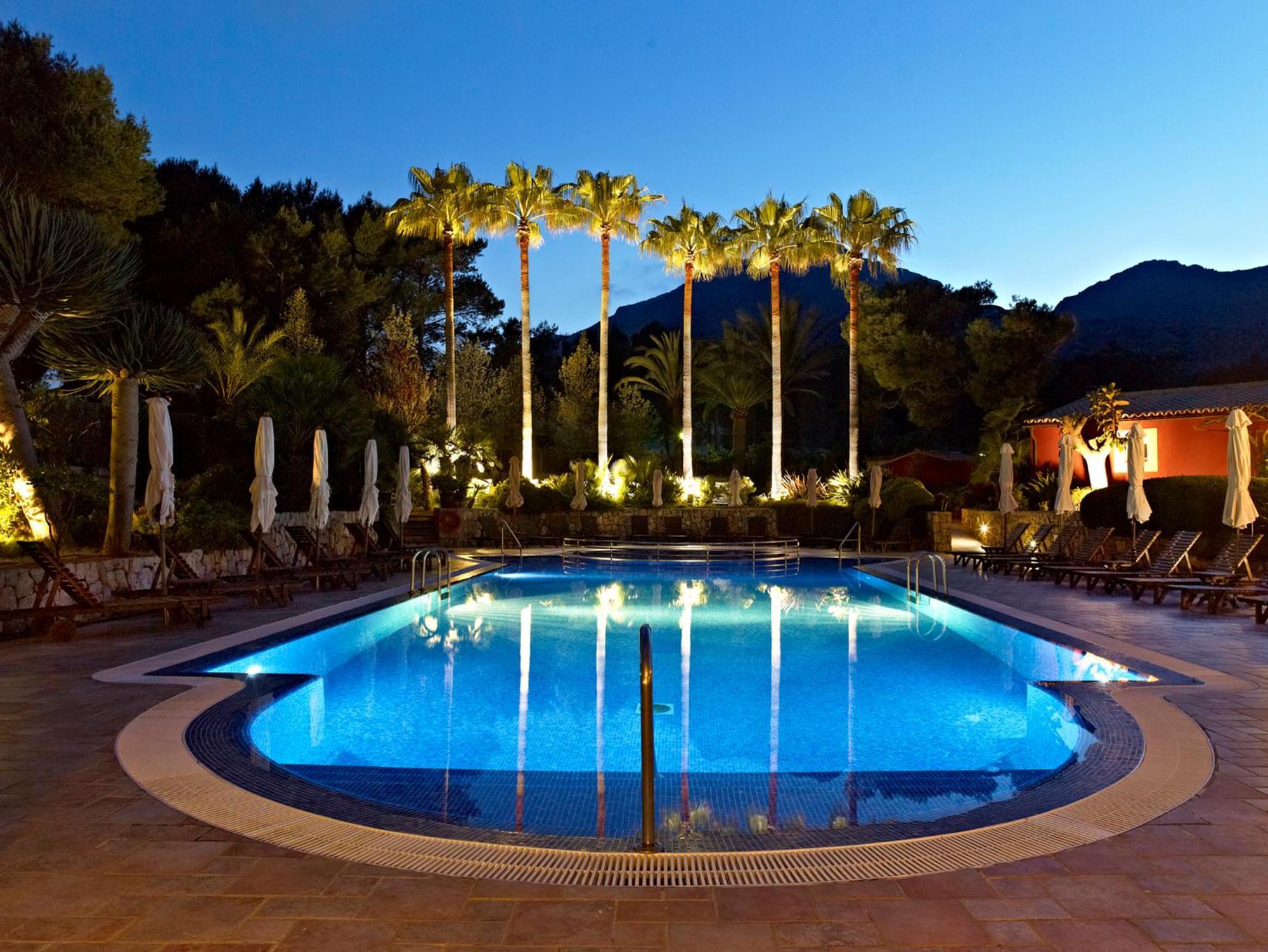 Hotel Cala Sant Vicenc - Adults Only Cala de Sant Vicenc 外观 照片